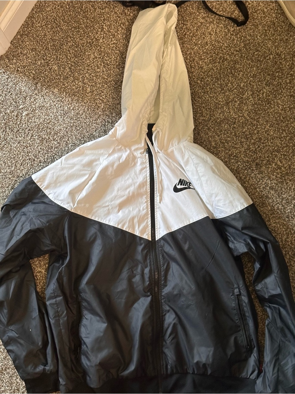 Nike White and Black Colorblock Hooded Windbreaker Jacket